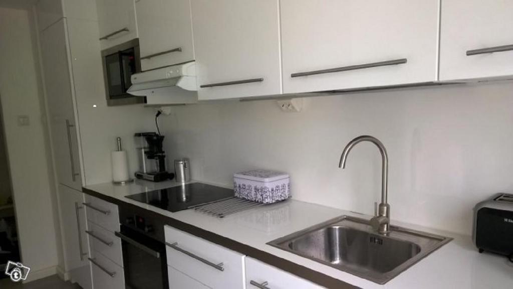 City Apartment Snellmaninkatu 22 A, Yksityinen Pistokkeellinen Paikoitus Sisaeltyy Hintaan كوبيو الغرفة الصورة